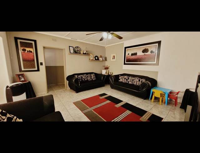 3 BEDROOM HOUSE FOR SALE IN VANDERBIJLPARK CW 4